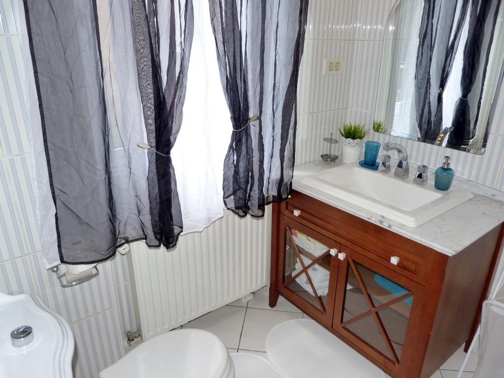 Donos Art Apartment Zagreb Oda fotoğraf